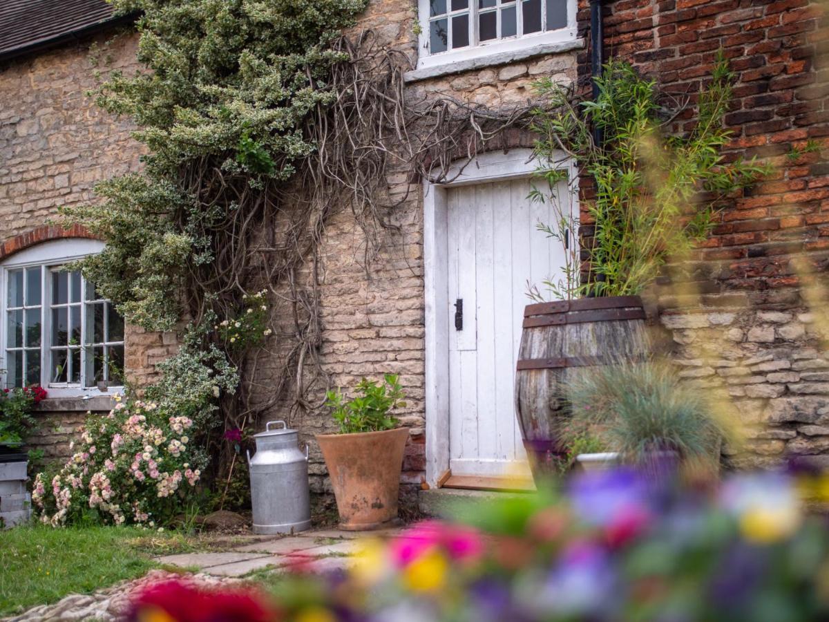 Country Cottage With Spa, Catering, Gardens, Nature Reserve Walks - Free Parking, Self Checkin Scunthorpe Buitenkant foto