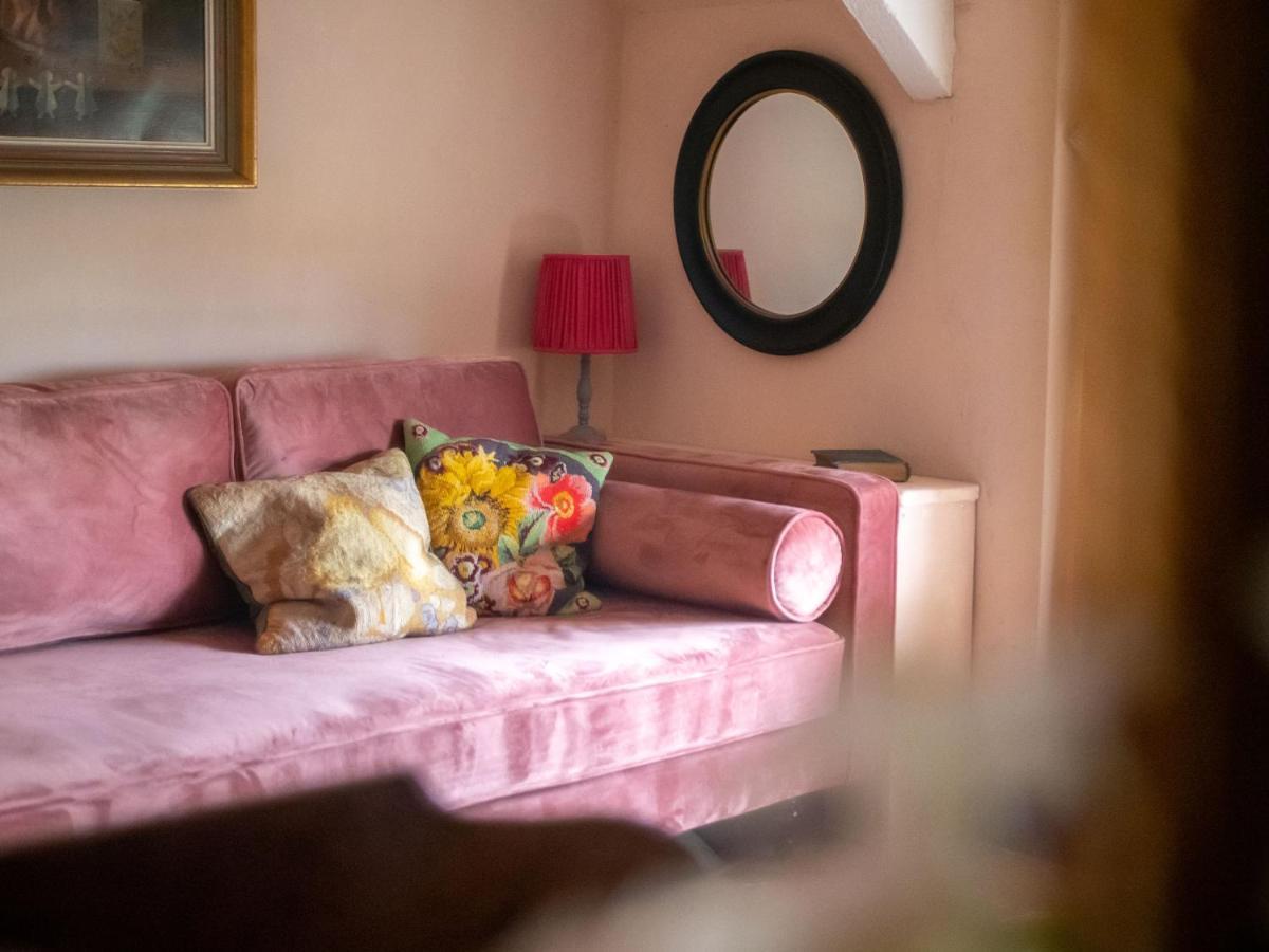 Country Cottage With Spa, Catering, Gardens, Nature Reserve Walks - Free Parking, Self Checkin Scunthorpe Buitenkant foto