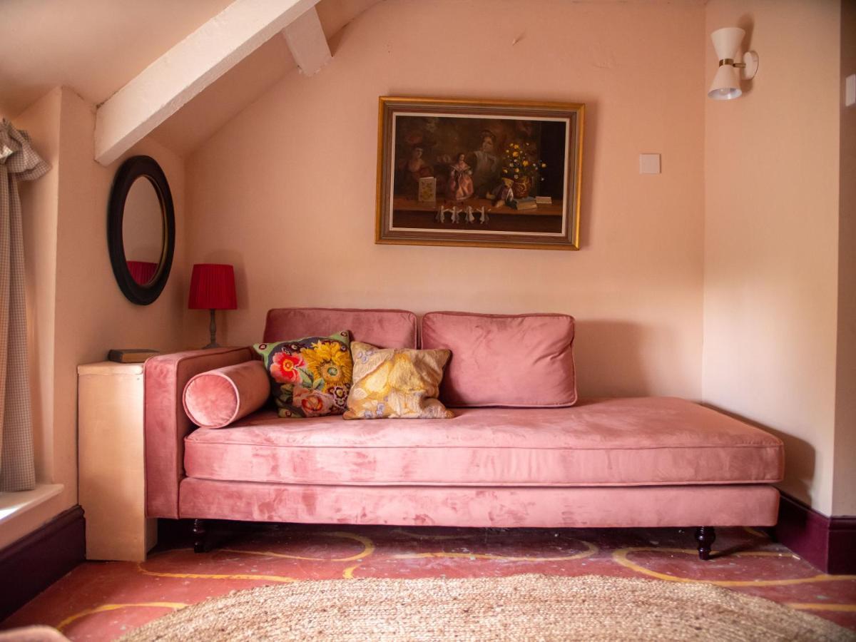 Country Cottage With Spa, Catering, Gardens, Nature Reserve Walks - Free Parking, Self Checkin Scunthorpe Buitenkant foto